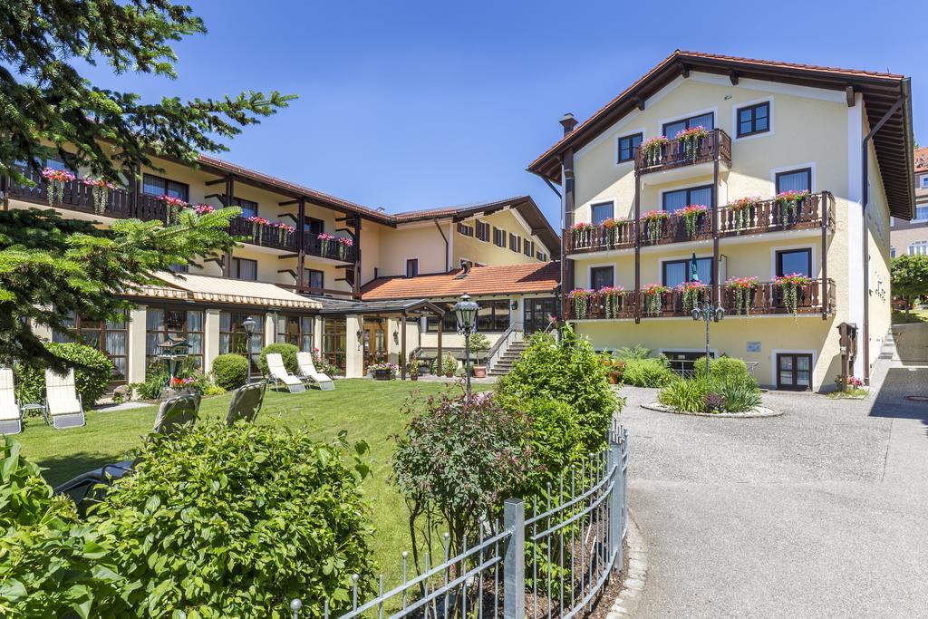 Graefliches Hotel Alte Post Bad Birnbach Kültér fotó